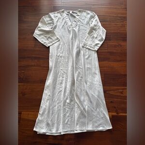 Oscar de la Renta Pink Label White Lace Trim Nightgown L‎